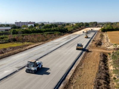 庐江县盛桥镇:s351盛同路改建工程紧